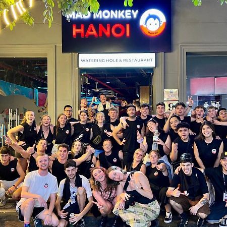 Mad Monkey Hanoi Hostel ภายนอก รูปภาพ
