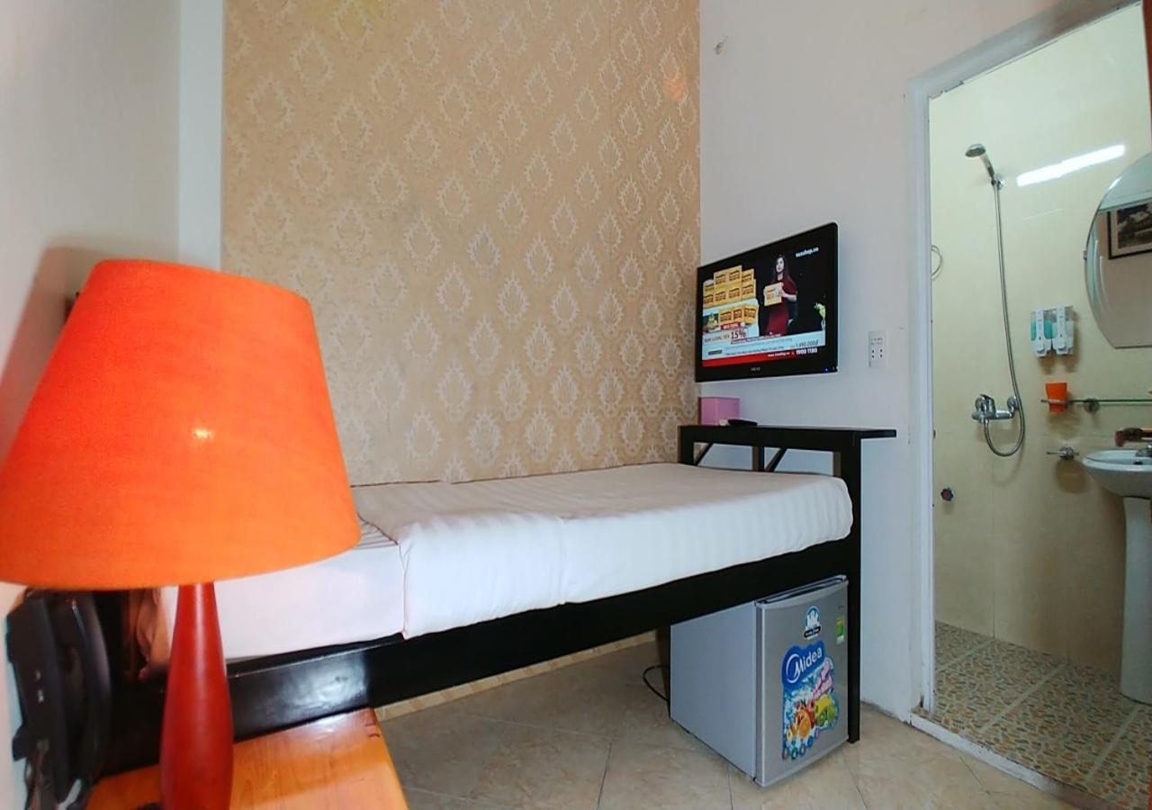 Mad Monkey Hanoi Hostel ภายนอก รูปภาพ