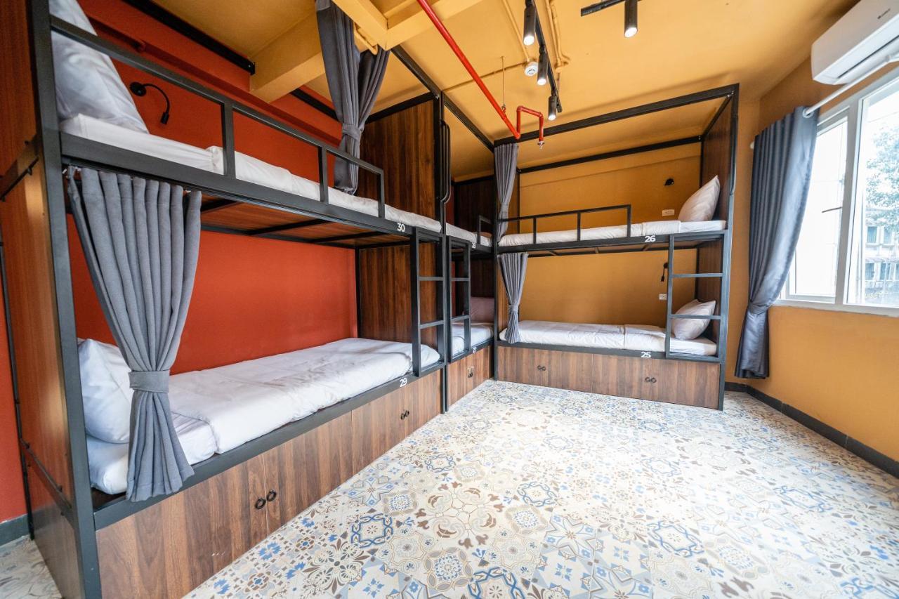 Mad Monkey Hanoi Hostel ภายนอก รูปภาพ