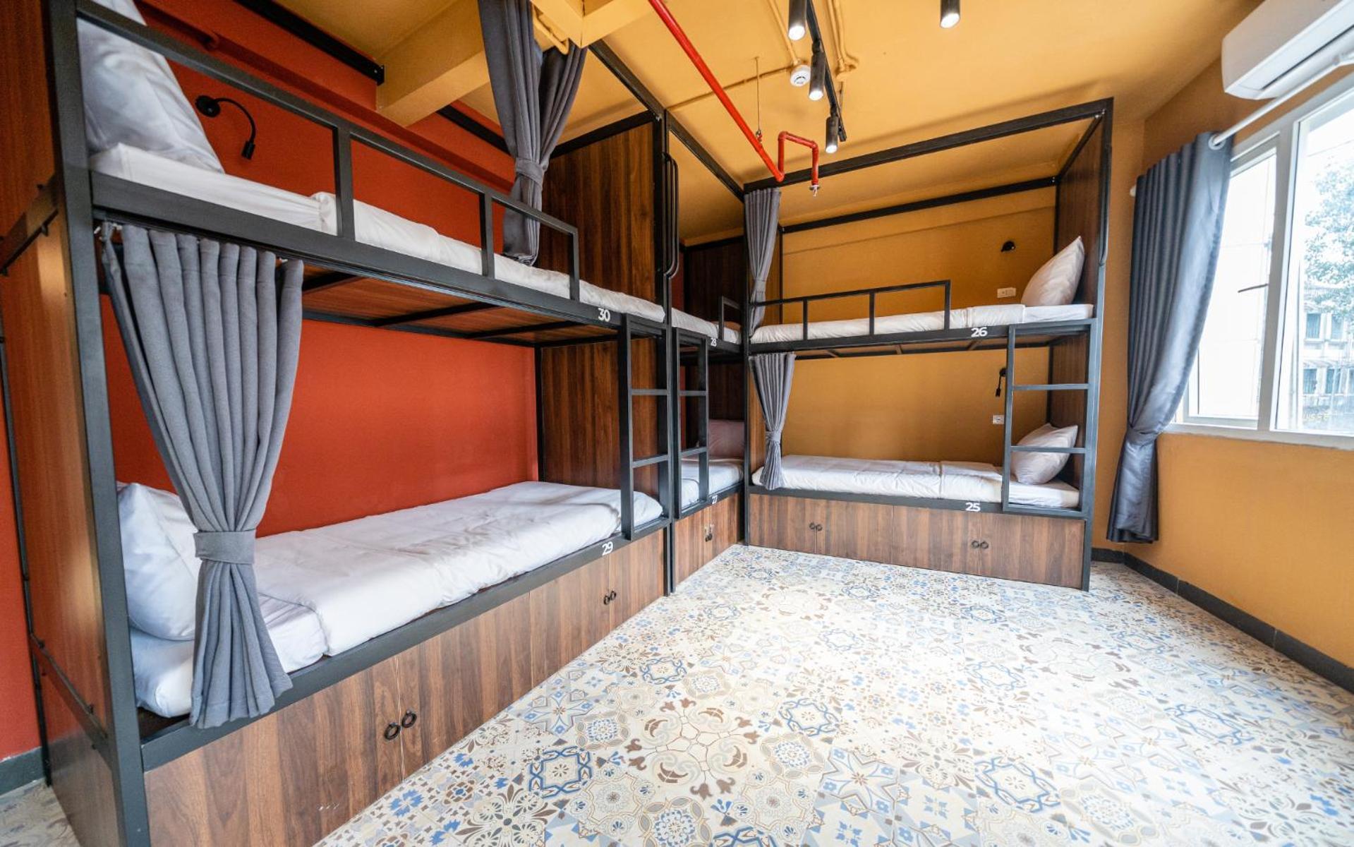 Mad Monkey Hanoi Hostel ภายนอก รูปภาพ