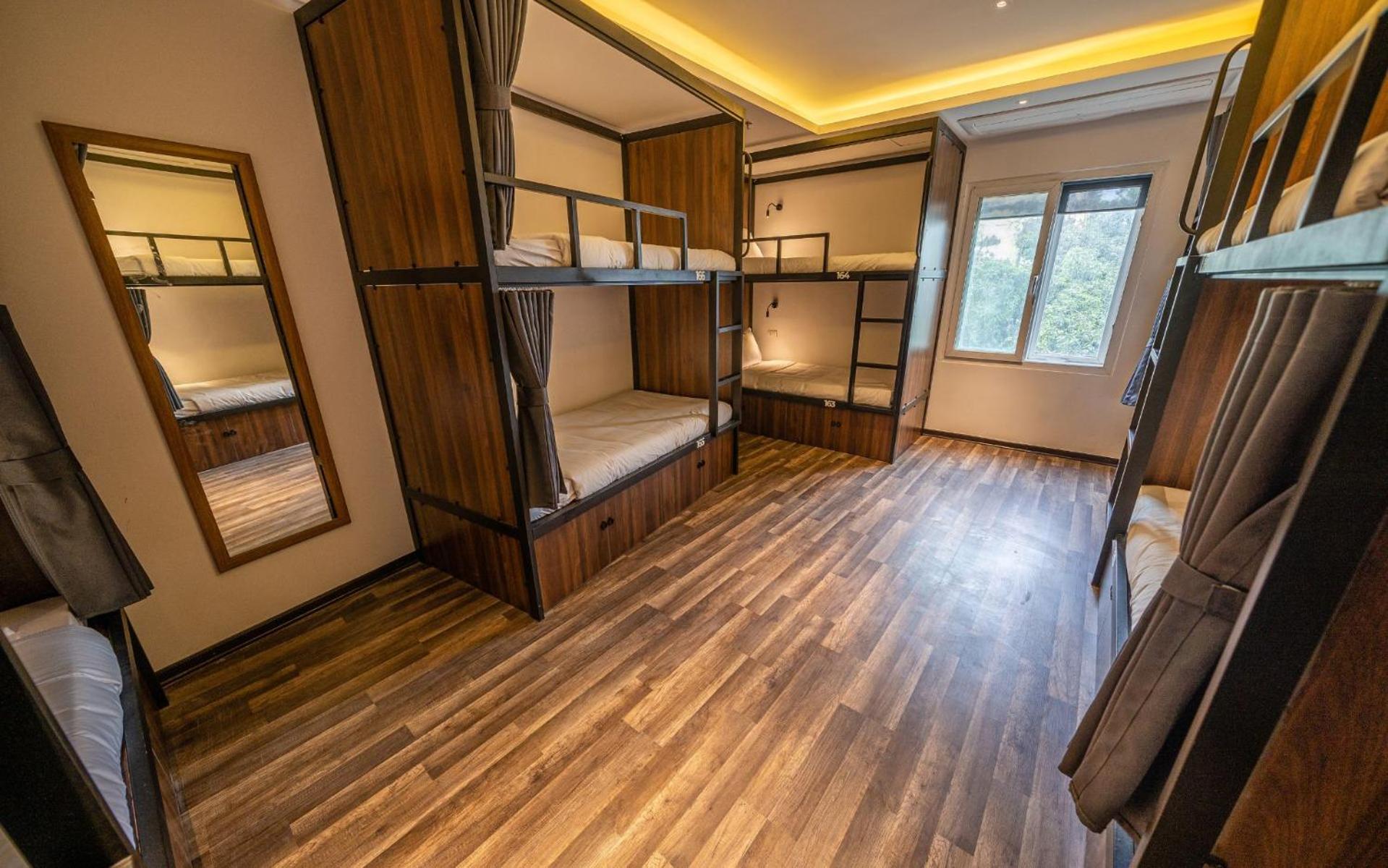 Mad Monkey Hanoi Hostel ภายนอก รูปภาพ